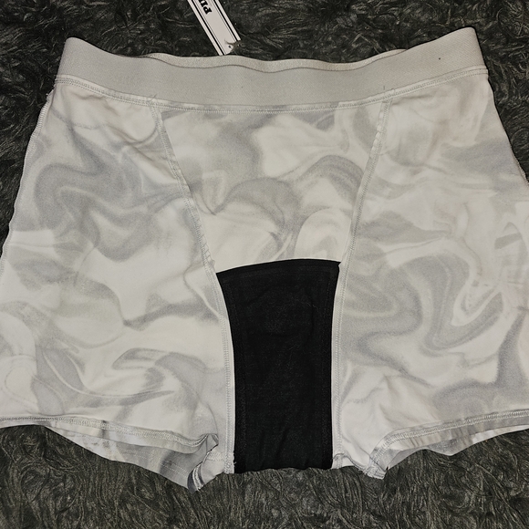 NWT Victorias Secret PINK Gray Marble Period Boy Shorts Sz M, Never Worn - Picture 9 of 9